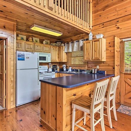 Pigeon Forge Family Cabin With Resort Pool And Hot Tub Exterior foto