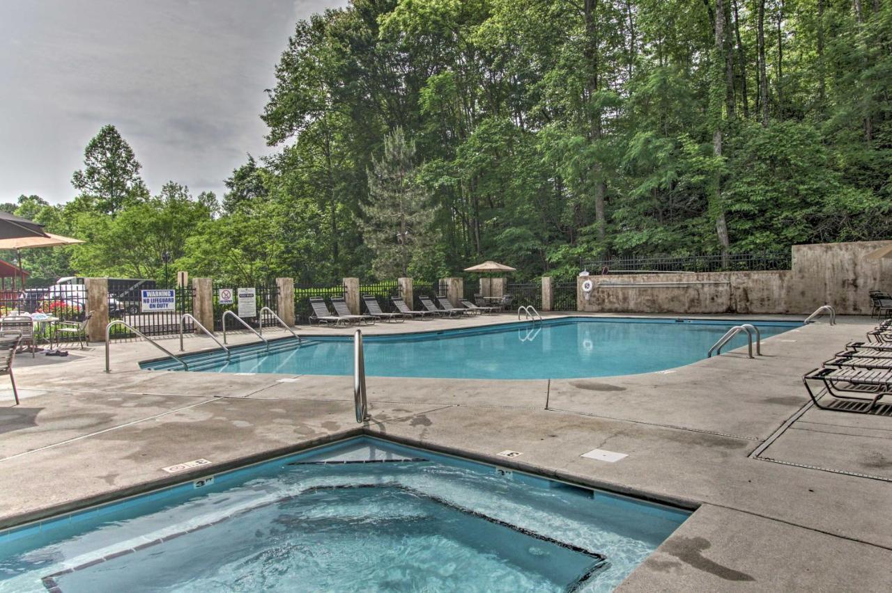 Pigeon Forge Family Cabin With Resort Pool And Hot Tub Exterior foto