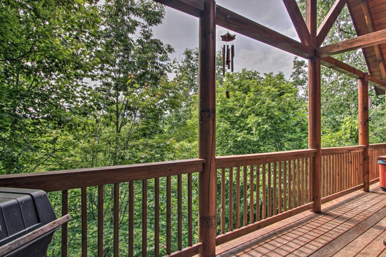 Pigeon Forge Family Cabin With Resort Pool And Hot Tub Exterior foto